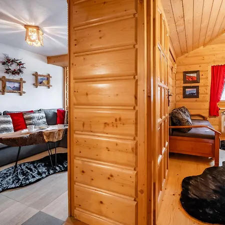 Apartment Bajkowa Chata - Domek Boutique