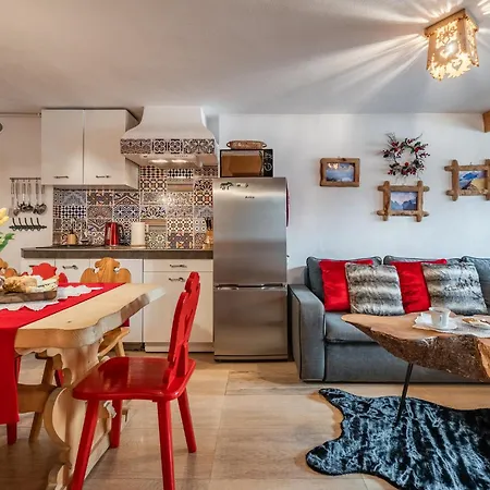 Bajkowa Chata - Domek Boutique Apartment Murzasichle